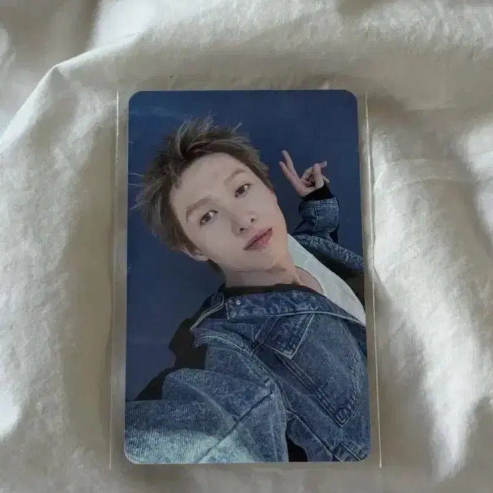 [SOLD OUT] [BUNJANG] Cortis Martin Music Korea Lucky Draw Photocard (Sealed) / 코르티스 마틴 포카 뮤직코리아 럭키드로우 미개봉