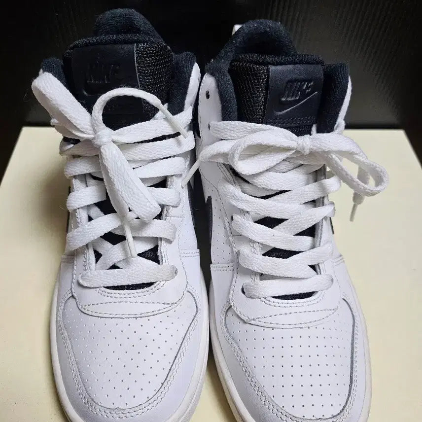 [BUNJANG] Nike Kids Basketball Shoes Size 225 / 나이키 키즈 농구화 225사이즈