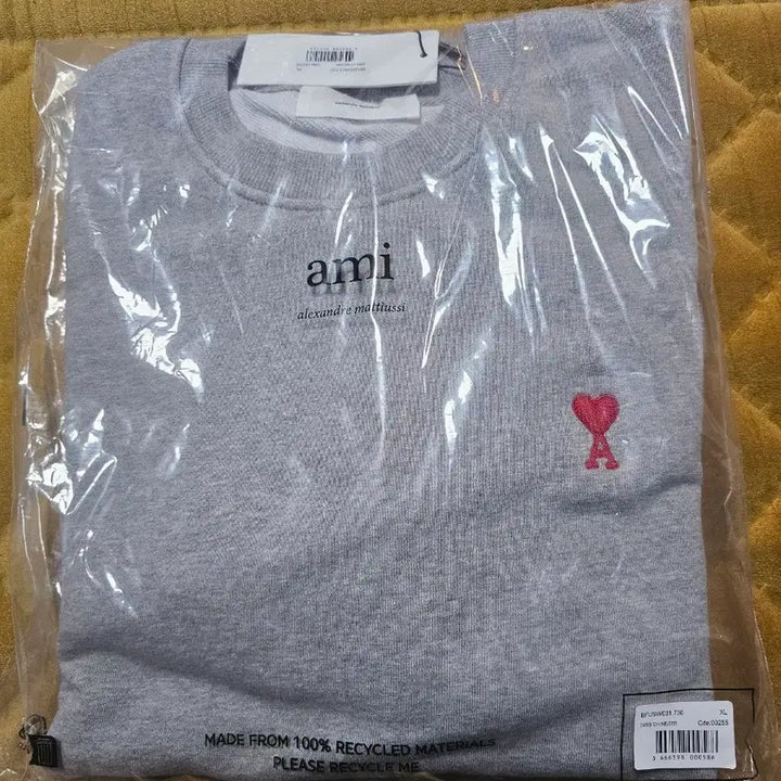 [BUNJANG] BTS Army Small Heart Logo Sweatshirt XL Gray / 아미 스몰 하트 로고 맨투맨 XL 회색