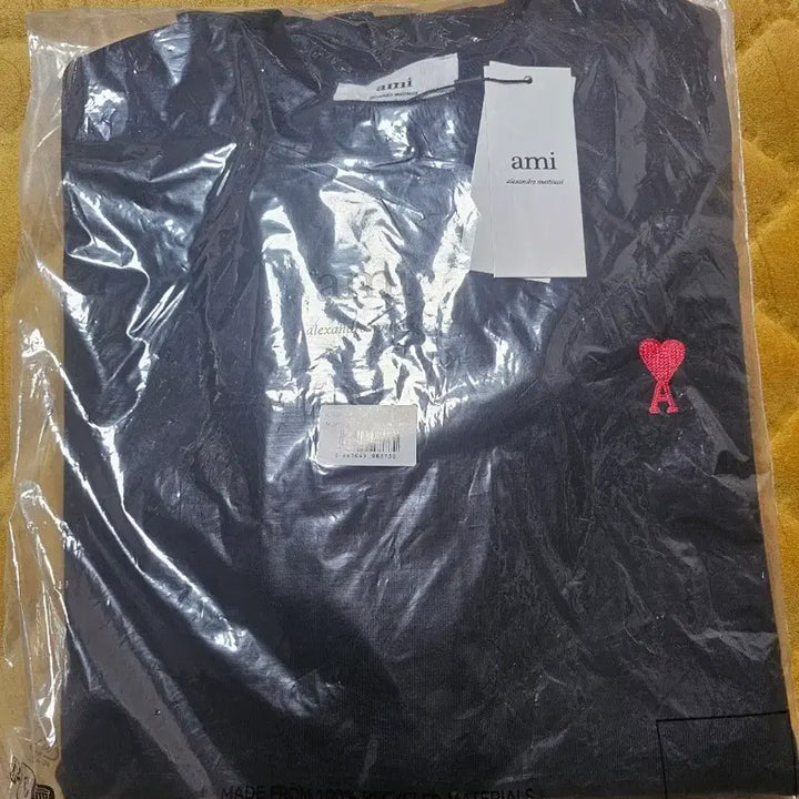 [BUNJANG] BTS Army Small Heart Black Sweatshirt XL / 아미 스몰 하트 블랙 맨투맨 새상품xl