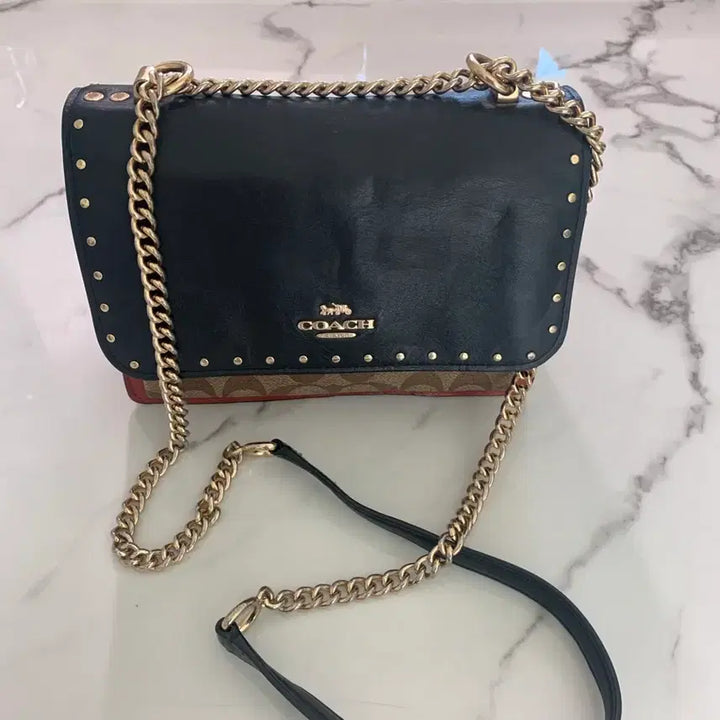 [BUNJANG] COACH Klare Crossbody In Signature Canvas With Rivets Chain Shoulder Bag / 코치 블랙 체인 크로스백