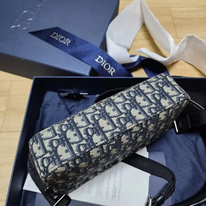 [BUNJANG] Dior Oblique Safari Messenger Bag / 디올 오블리크 사파리 메신저백