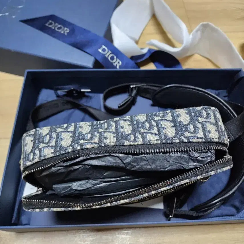 [BUNJANG] Dior Oblique Safari Messenger Bag / 디올 오블리크 사파리 메신저백