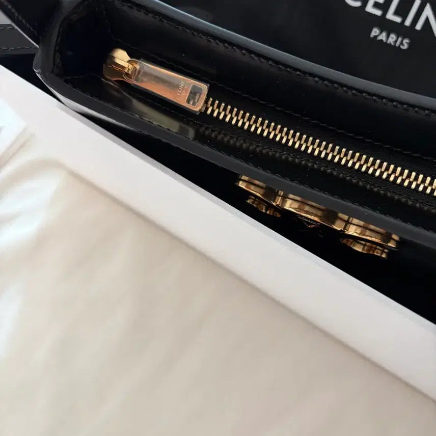 [BUNJANG] Celine Medium Tilly Bag Black / 셀린느 미디엄 틸리 백 블랙 새상품