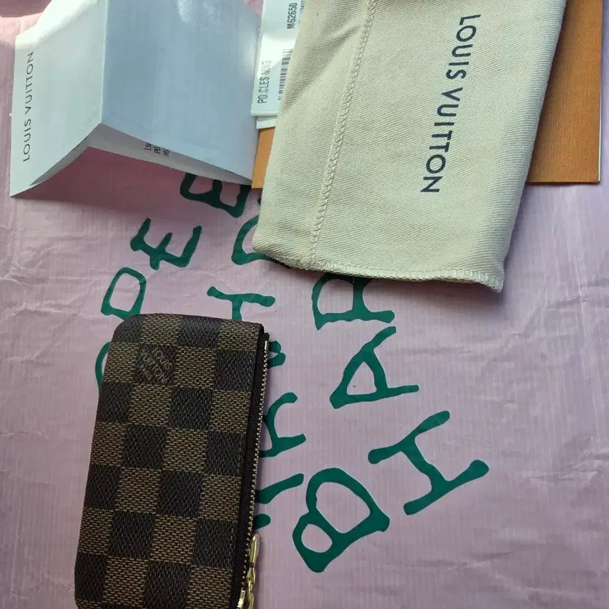 [BUNJANG] Louis Vuitton Key Pouch / 루이비통  새상품 키파우치 가격 더 내려요