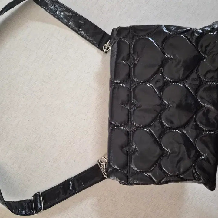 [BUNJANG] Vunque Heart Quilted Shoulder Bag / 분크 하트퀼팅백