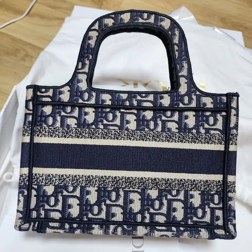 [BUNJANG] Dior Oblique Book Tote Bag Mini / 디올 오블리크 북토트백 미니