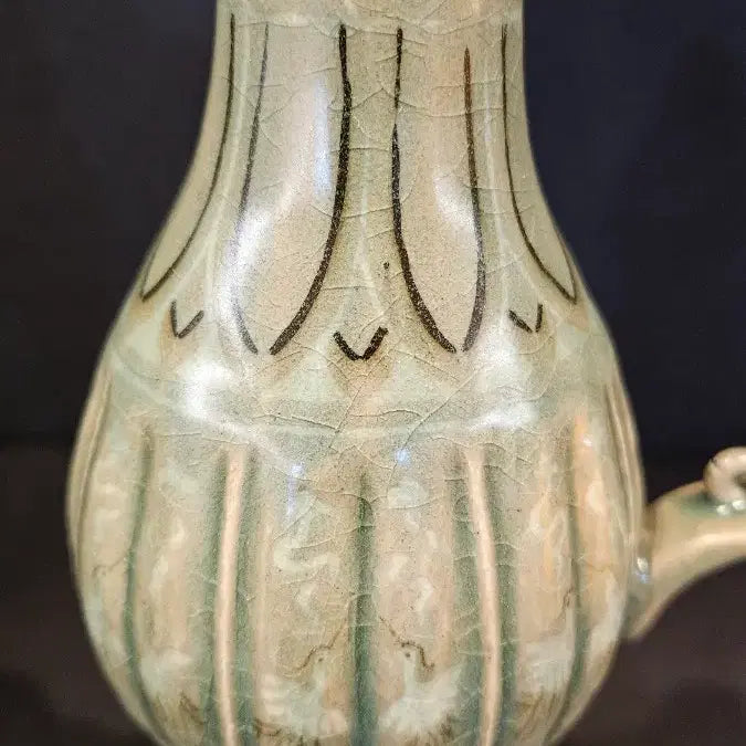 [BUNJANG] Celadon Porcelain Crane Cloud Pattern Bottle / 상감청자 운학문 과릉호리형 집호