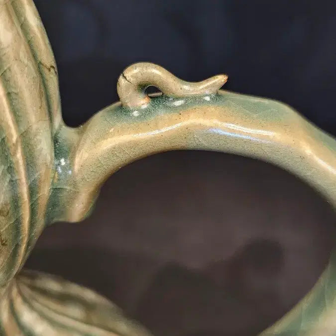 [BUNJANG] Celadon Porcelain Crane Cloud Pattern Bottle / 상감청자 운학문 과릉호리형 집호