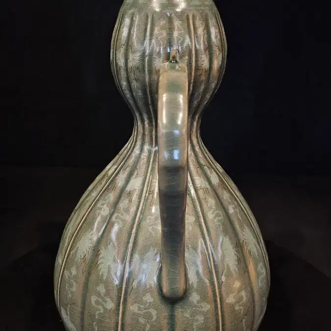 [BUNJANG] Celadon Porcelain Crane Cloud Pattern Bottle / 상감청자 운학문 과릉호리형 집호