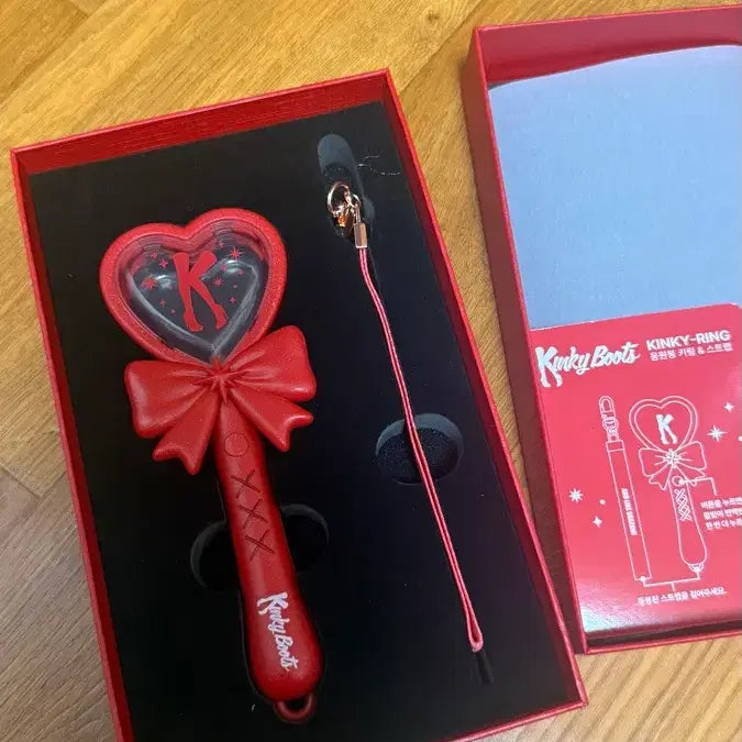 [BUNJANG] Kinky Boots Light Stick / 킹키부츠 응원봉 킹키링