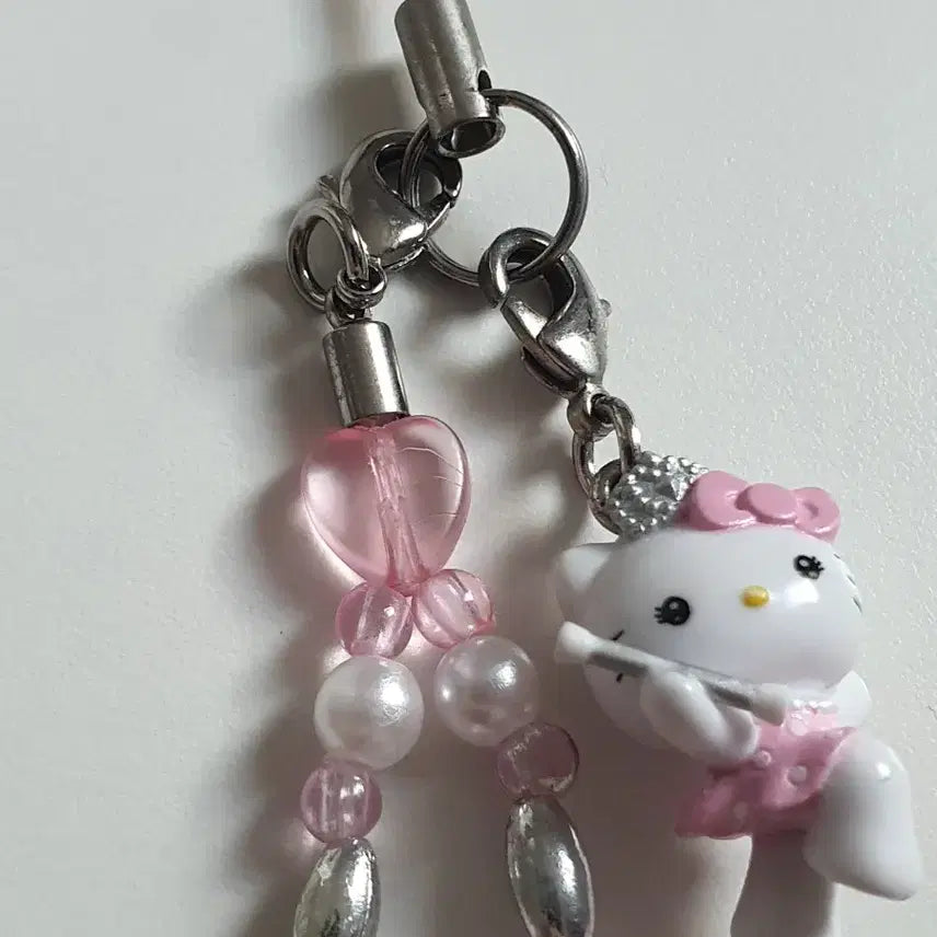 [BUNJANG] Kitty Figure Strap / [고전키티스트랩] 피겨여왕 키티 실사용품 알맹이