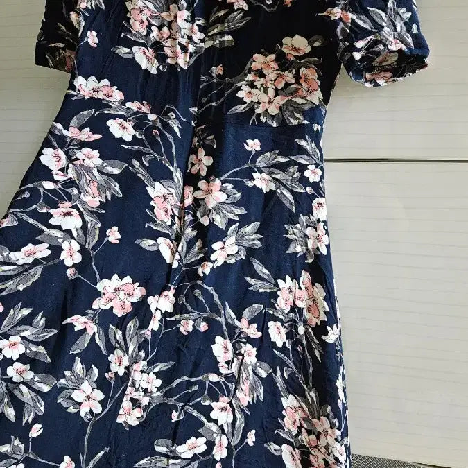 [SOLD OUT] 꽃무늬 원피스
