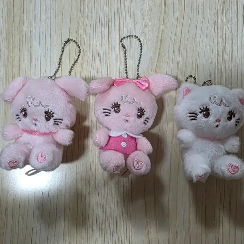 [BUNJANG] 3개일괄) mikko 미코 캐릭터즈 캐미 무스 누이구루미 인형 키링 가챠 / 3개일괄) mikko 미코 캐릭터즈 캐미 무스 누이구루미 인형 키링 가챠