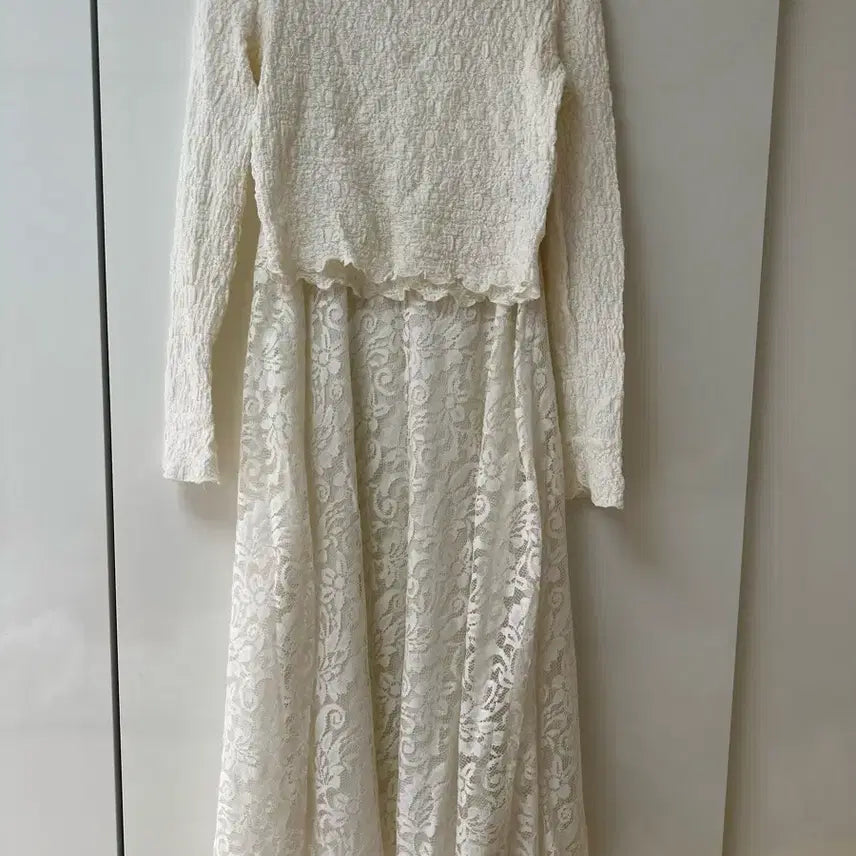[BUNJANG] Zara Blouse and Long Lace Skirt / 자라 블라우스와 롱 레이스 스커트