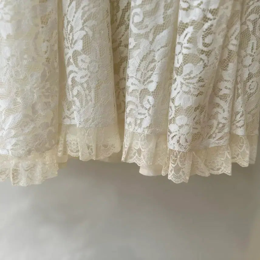 [BUNJANG] Zara Blouse and Long Lace Skirt / 자라 블라우스와 롱 레이스 스커트