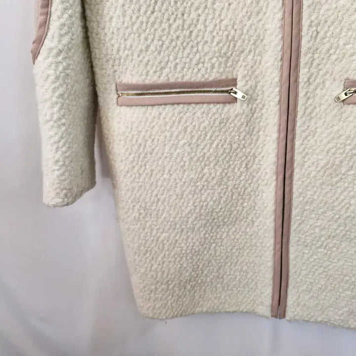 [BUNJANG] DEWLOO Ivory Beige Boucle Color Block Coat / 듀엘 아이보리 베이지 부클 배색 코트