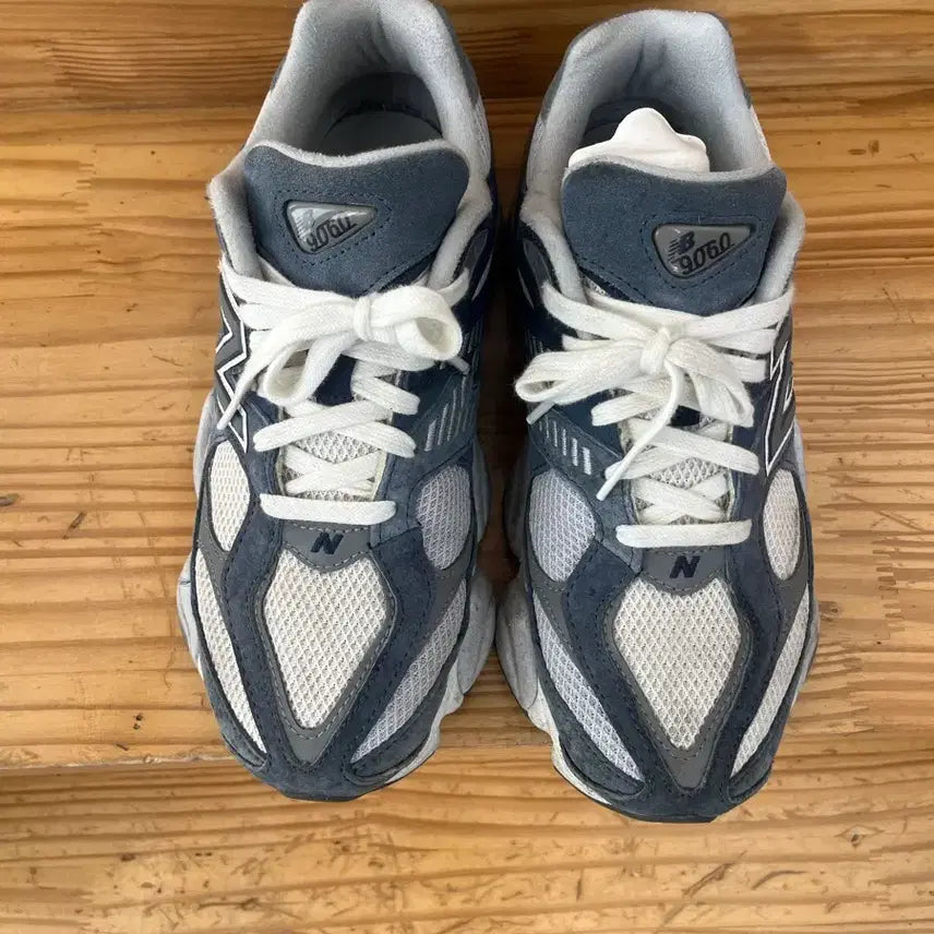 [BUNJANG] New Balance 9060 Gray Sneakers / 뉴발란스 9060 그레이 운동화
