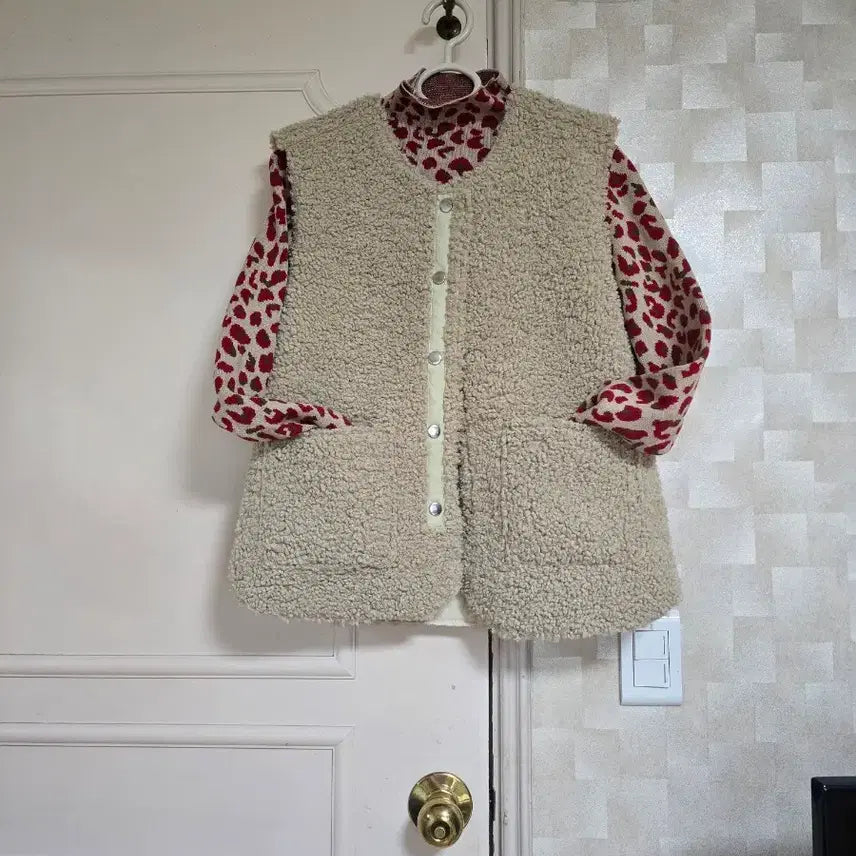 [BUNJANG] N/A Vest Beige / 뽀글이 베스트 조끼 베이지