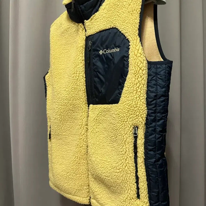 [BUNJANG] Columbia Fleece Vest L Size / 컬럼비아 플리스 베스트 투웨이지퍼 L사이즈