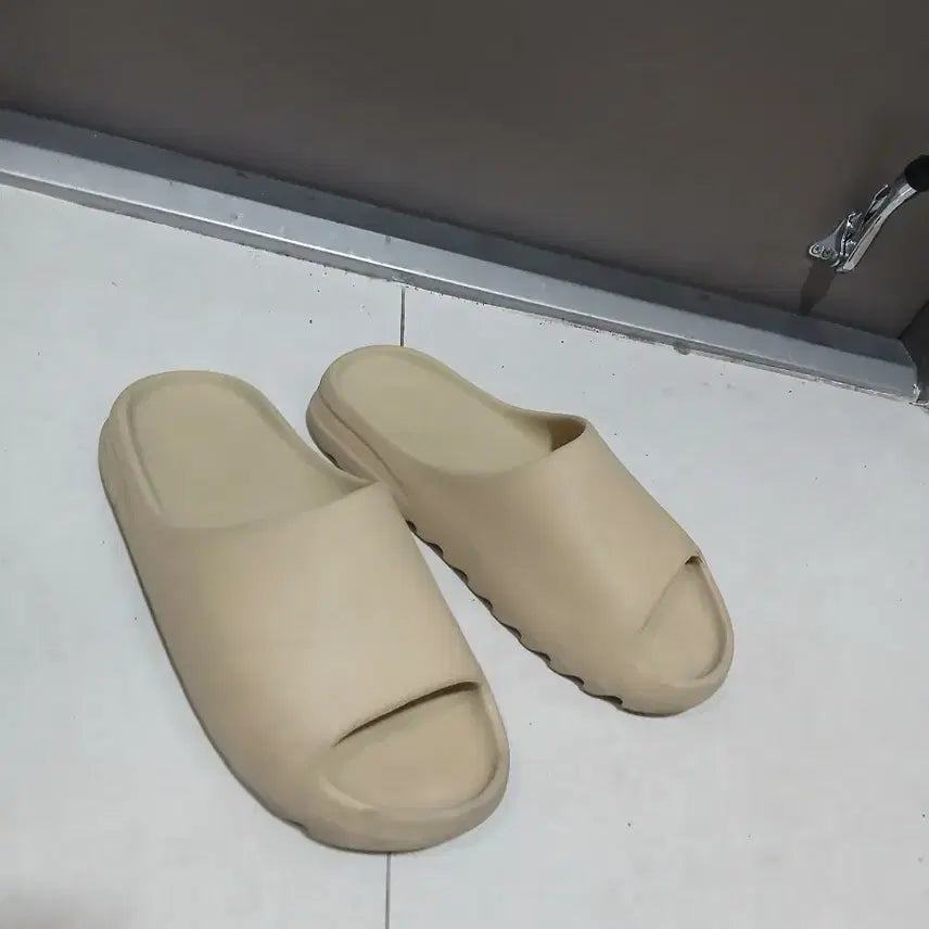 [BUNJANG] Adidas Yeezy Slide / 이지슬라이드