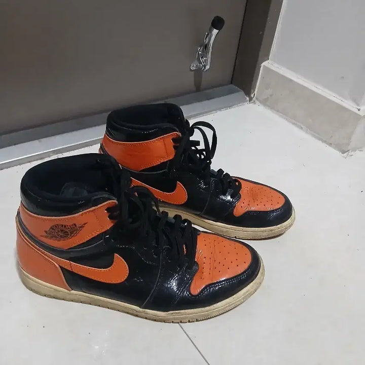 [BUNJANG] Nike Air Jordan 1 Shattered Backboard 3.0 Sneakers / 나이키 에어 조던1 쉐터드백보드 3.0 290