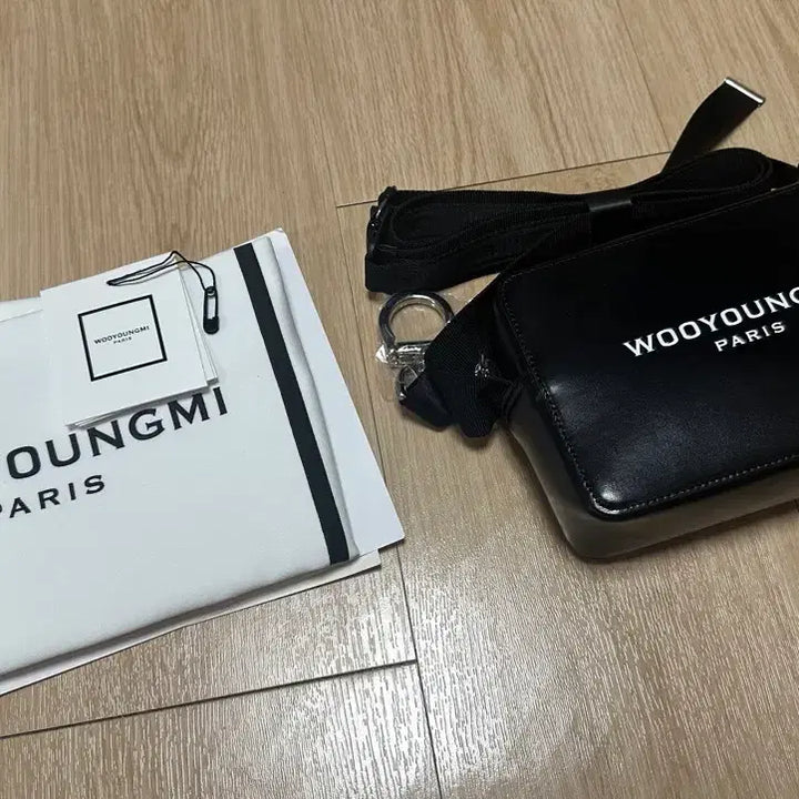 [BUNJANG] Wooyoungmi Square Mini Bag / 정품) 우영미 스퀘어 미니백 새상품