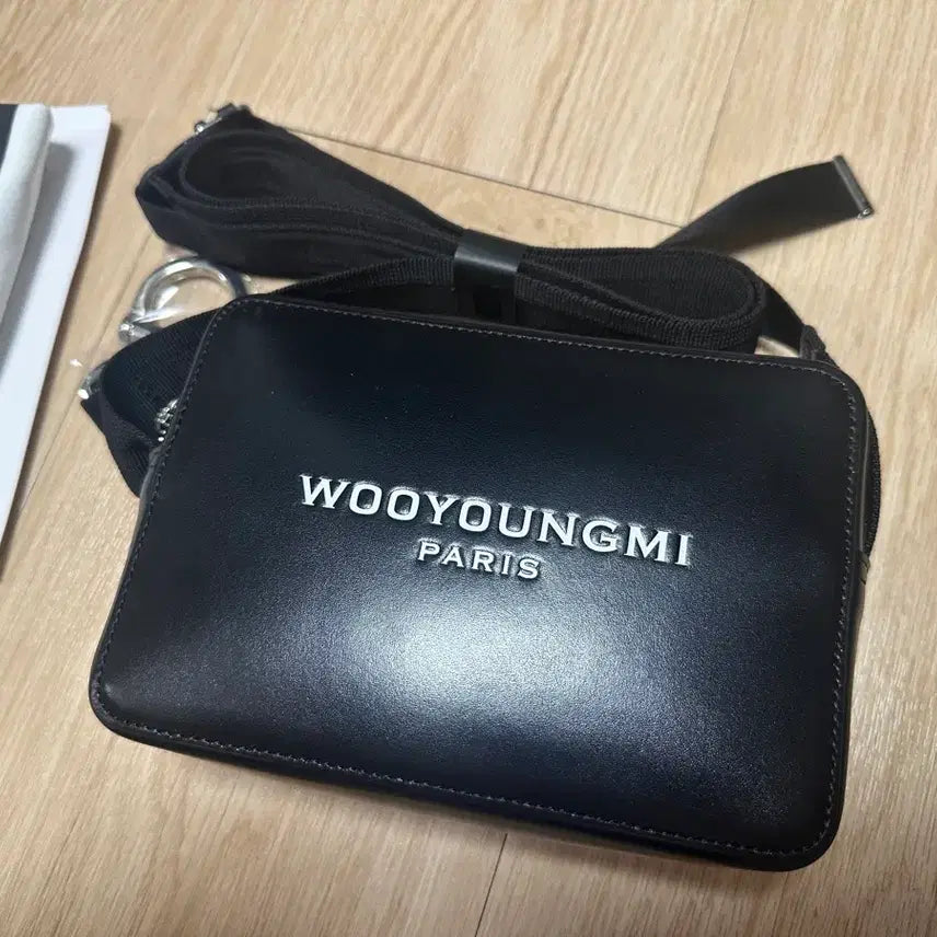 [BUNJANG] Wooyoungmi Square Mini Bag / 정품) 우영미 스퀘어 미니백 새상품