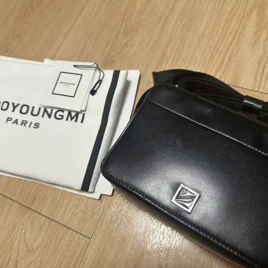 [BUNJANG] Wooyoungmi Square Mini Bag / 정품) 우영미 스퀘어 미니백 새상품