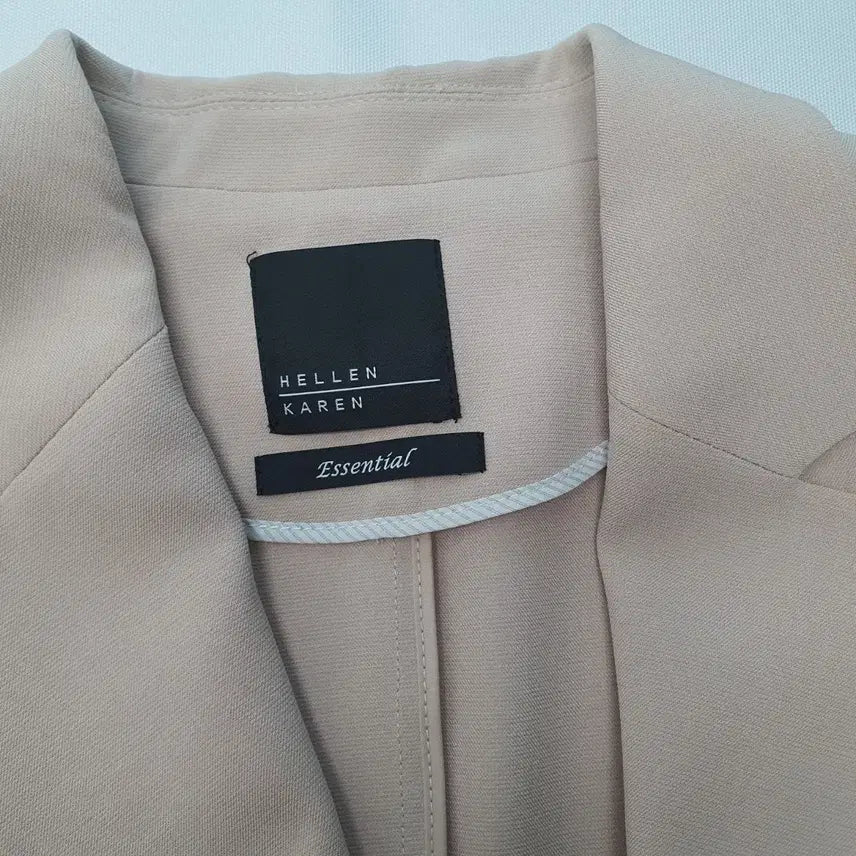[BUNJANG] Helenkatten Beige Double Button Blazer Jacket (Size 55) / 1058. 헬렌카텐23ss 베이지 더블 버튼 블레이저 자켓55