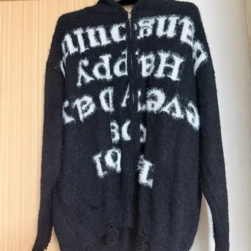 [BUNJANG] Angora Y2K Lettering Vintage Hoodie Jacket / 앙고라 데미지 후드집업 레터링 빈티지 y2k 일본 퍼 자켓 점퍼 져지