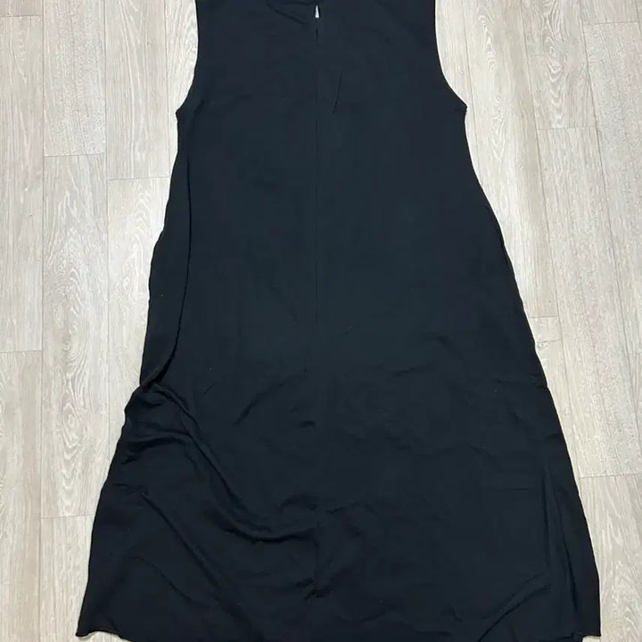 [BUNJANG] Hello Kitty Sleeveless Long Dress Black / 헬로키티 민소매 롱원피스 블랙