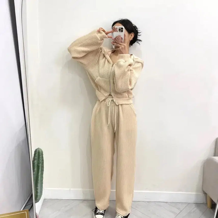 [BUNJANG] Ivory Ribbed Zip-Up Hoodie &amp; Training Pants Set / 아이보리 골지 후드집업 트레이닝 세트