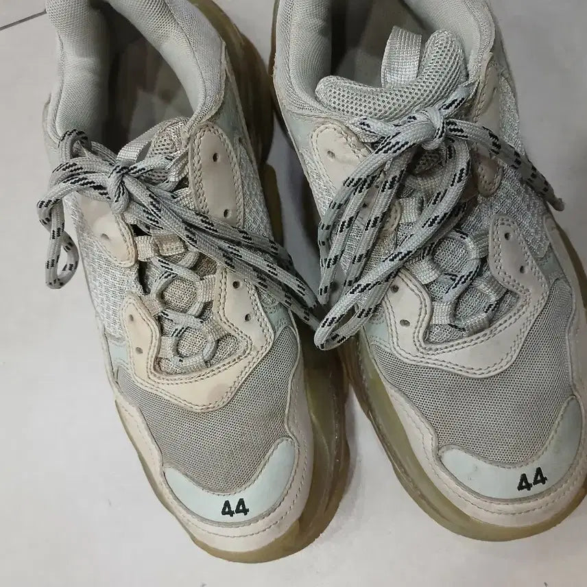 [BUNJANG] Balenciaga Triple S Sneakers (Size 44) / 발렌시아가 트리플S 스니커즈 44 (270)사이즈  정