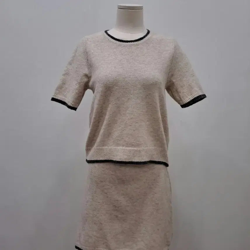 [BUNJANG] Lovely Beige Three-Piece Set / (새상품) 러블리 베이지 쓰리피스 세트