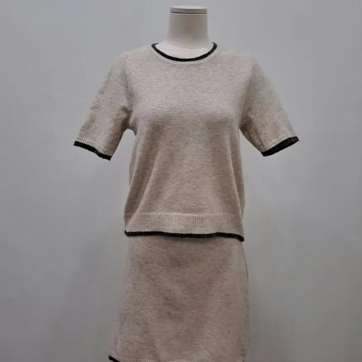 [BUNJANG] Lovely Beige Three-Piece Set / (새상품) 러블리 베이지 쓰리피스 세트