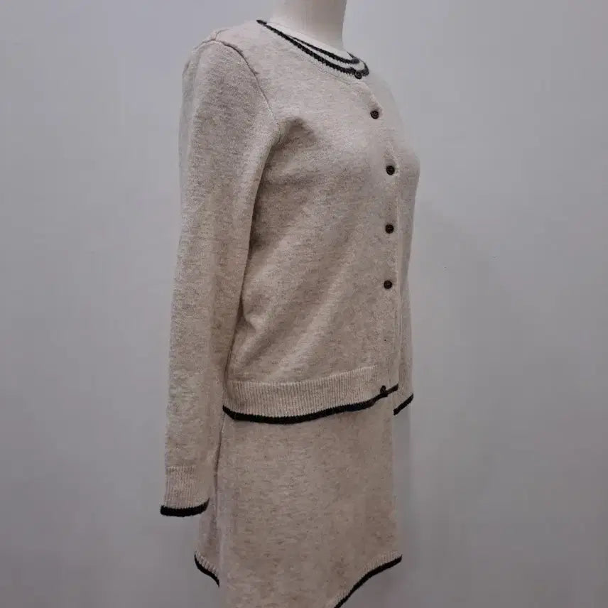 [BUNJANG] Lovely Beige Three-Piece Set / (새상품) 러블리 베이지 쓰리피스 세트
