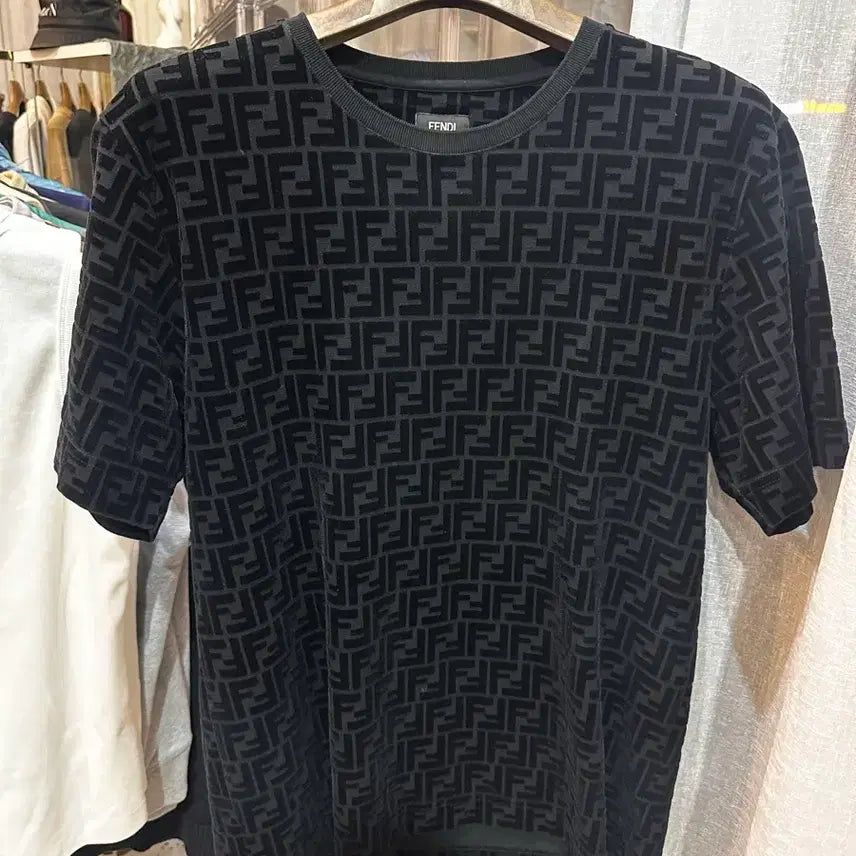 [BUNJANG] Fendi Jacquard T-shirt M Size / 펜디 자카드 반팔티 m사이즈