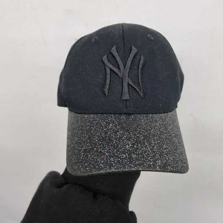 [BUNJANG] MLB New York Yankees Baseball Cap / [free size] MLB 엠엘비 뉴욕양키즈 야구 모자 볼캡