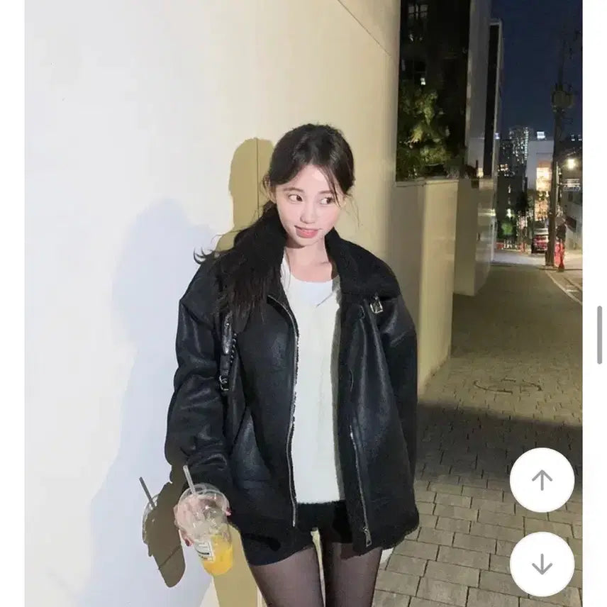 [BUNJANG] Young & Rich Berlin Mustang Black Coat / 에이블리 영앤리치 베를린 무스탕 블랙