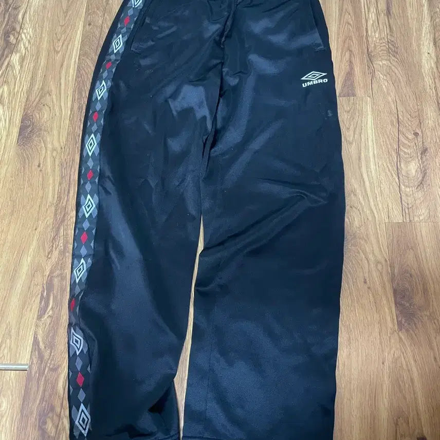 [BUNJANG] Umbro Zip-up Training Pants / 엄브로 집업트레이닝바지