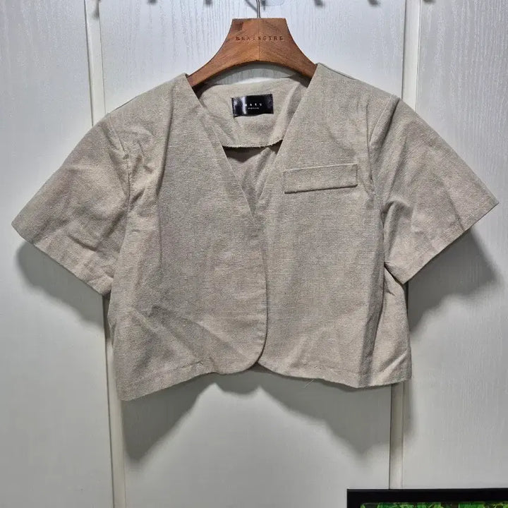 [BUNJANG] Vintage Beige Linen Crop Short-Sleeved Jacket / (세일)(새상품)빈티지 베이지 크롭 반팔 자켓