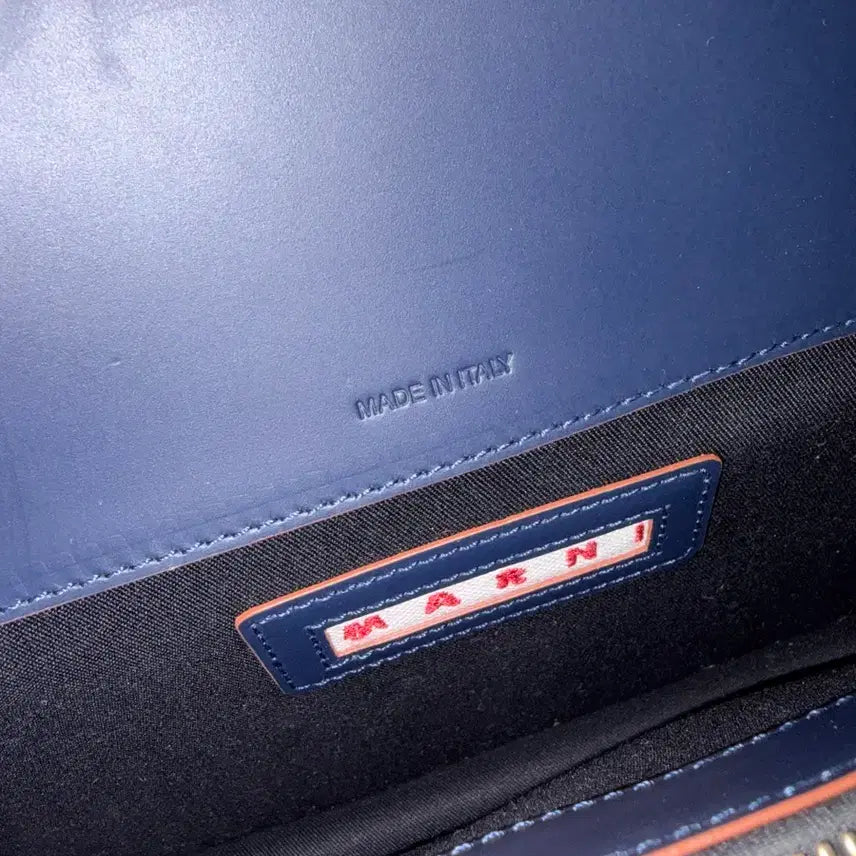 [BUNJANG] Marni Trunk Bag Medium Navy Calfskin Handbag / 마르니 트렁크백