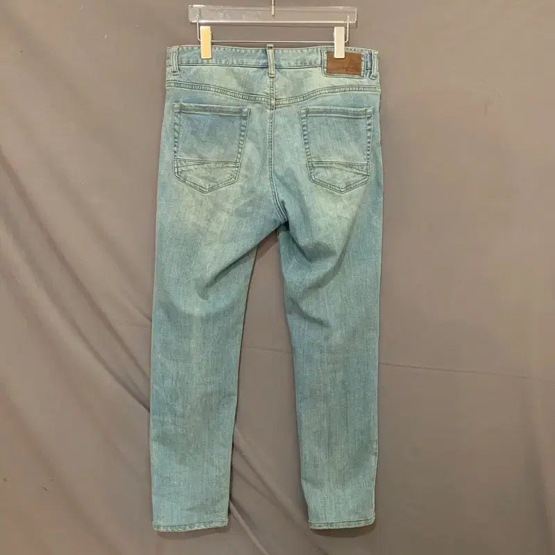 [BUNJANG] 32-inch Hipster Denim Jeans with Stretch and Distressing / 32인치 시리즈 힙스터 데미지 스판 데님 청바지