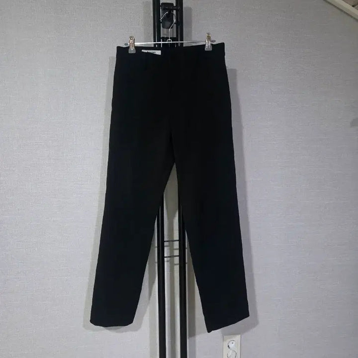 [BUNJANG] 8seconds Slim Fit Black Slacks (Size 74/29) / 에잇세컨즈 슬림핏 기모 블랙 슬랙스 74 (29)