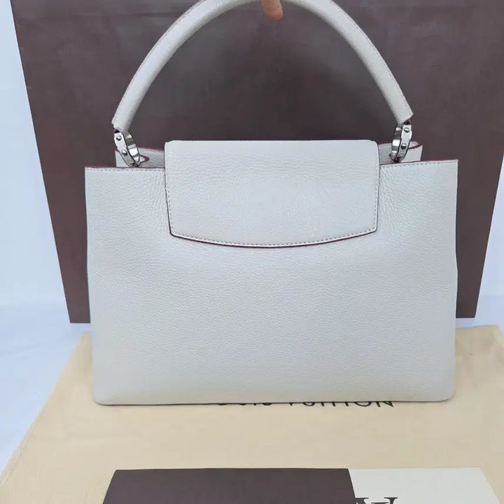[BUNJANG] Louis Vuitton Capucines Tote Bag / 루이비통 카퓌신 토트백