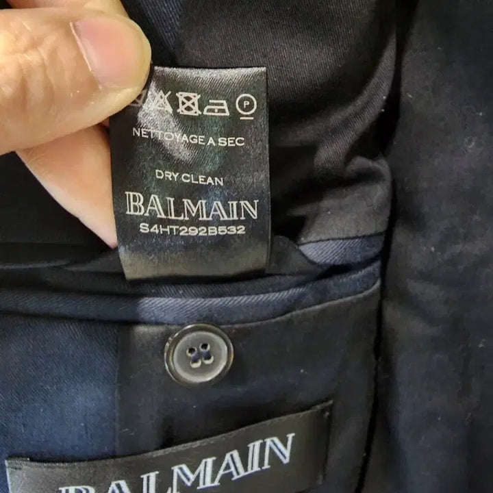 [BUNJANG] Balmain Military Button Pea Coat / 발망 밀리터리 버튼피코트 46사이즈