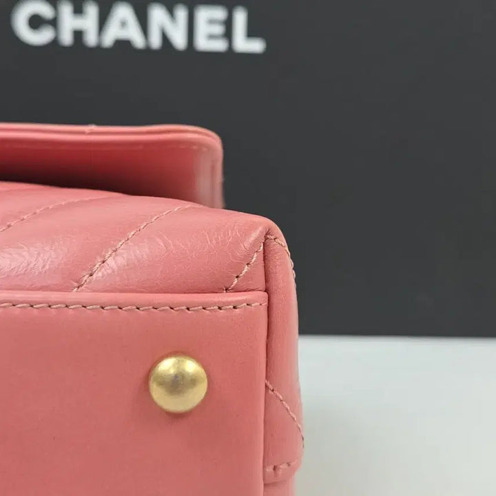 [BUNJANG] Chanel Coco Handle Small Calfskin Bag / 샤넬 코코핸들스몰 카프스킨