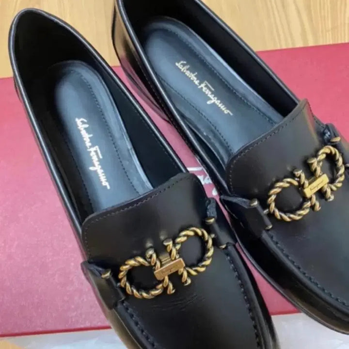 [BUNJANG] Ferragamo Loafers / 페라가모 로퍼