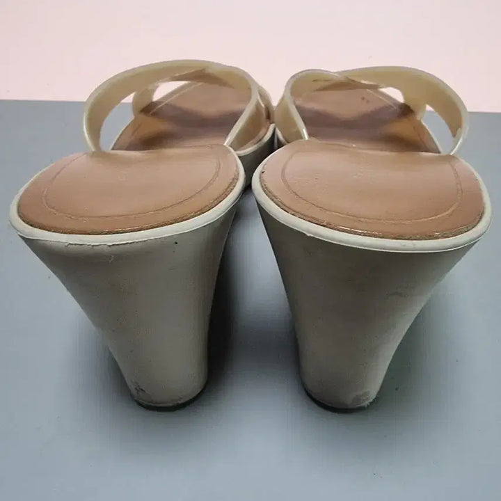 [BUNJANG] menghi Jelly Sandal Heels / menghi 젤리240 샌들 힐